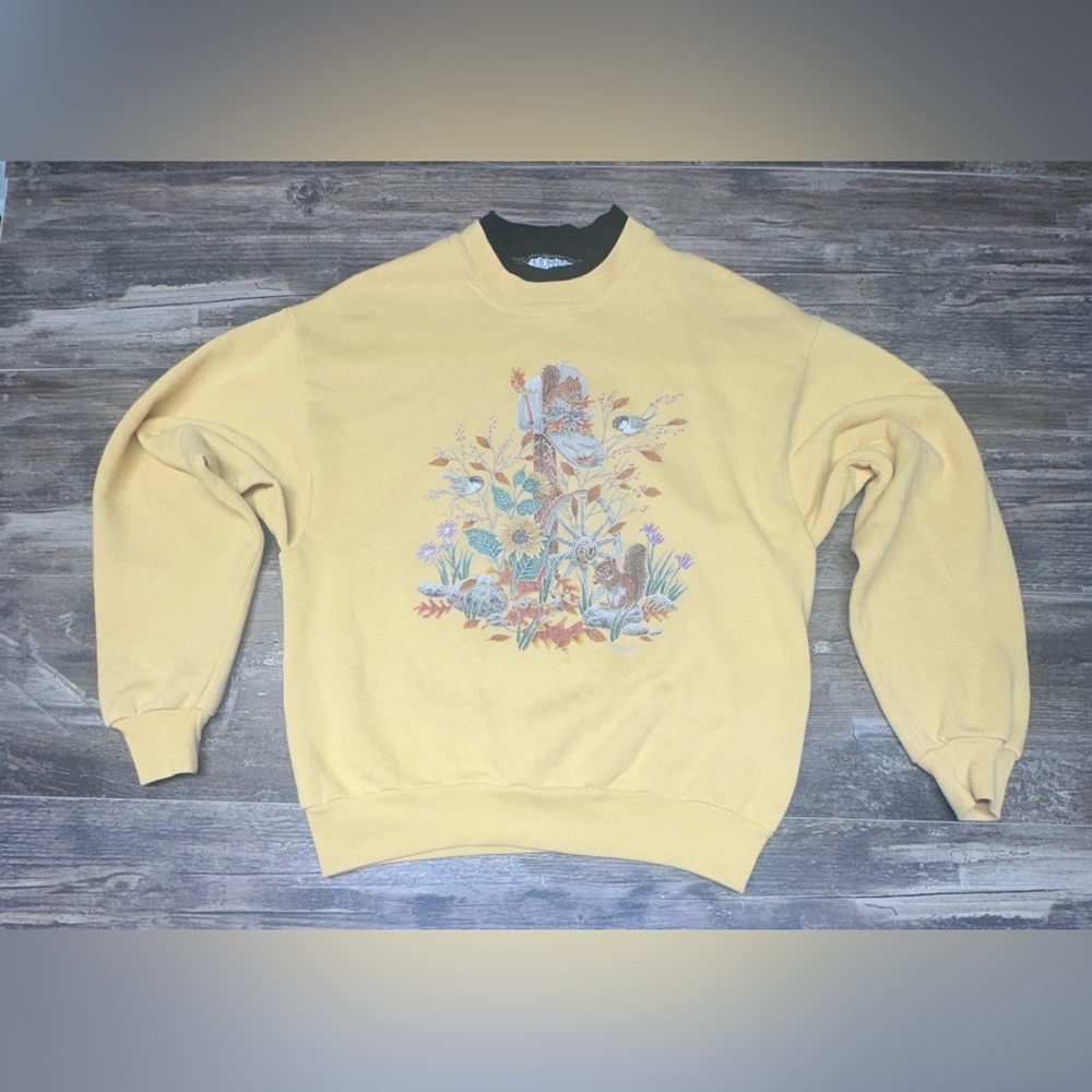 Vintage Crewneck - Morning Sun - Cottagecore Sweatshirt - USA Made - Women’s L